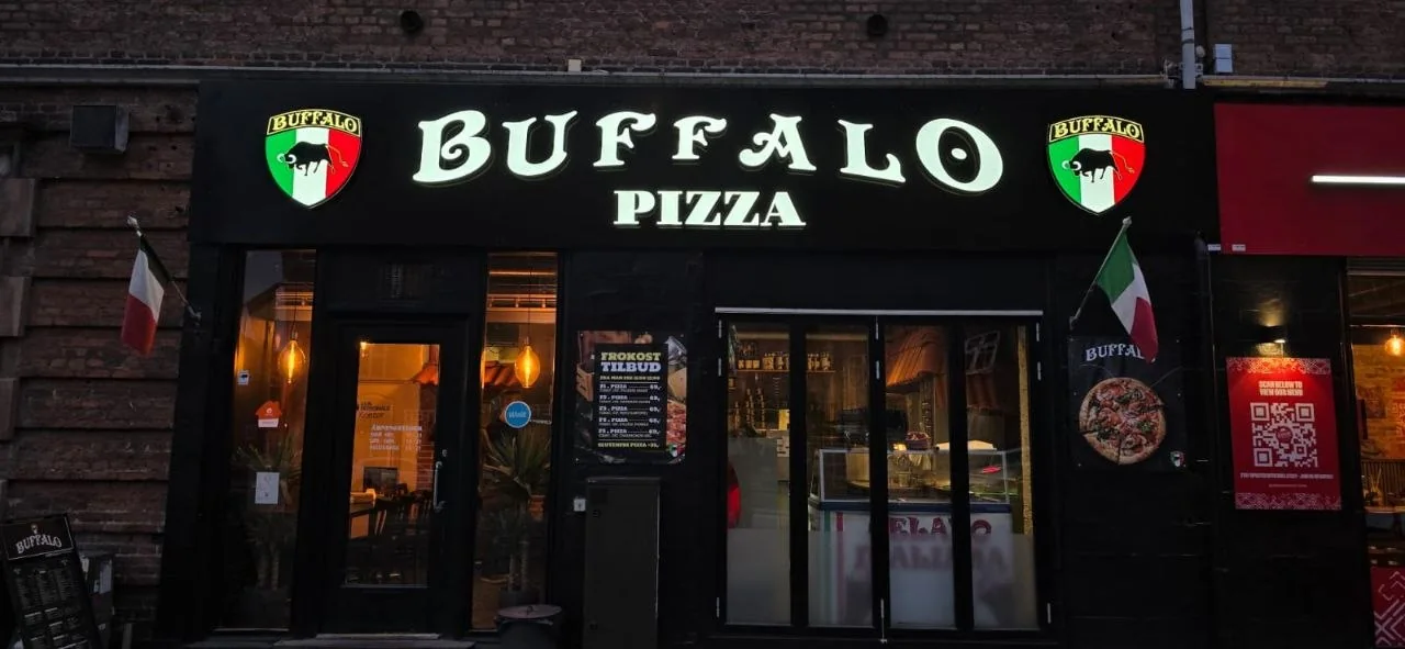 BUFFALO PIZZA · Facadeskilt